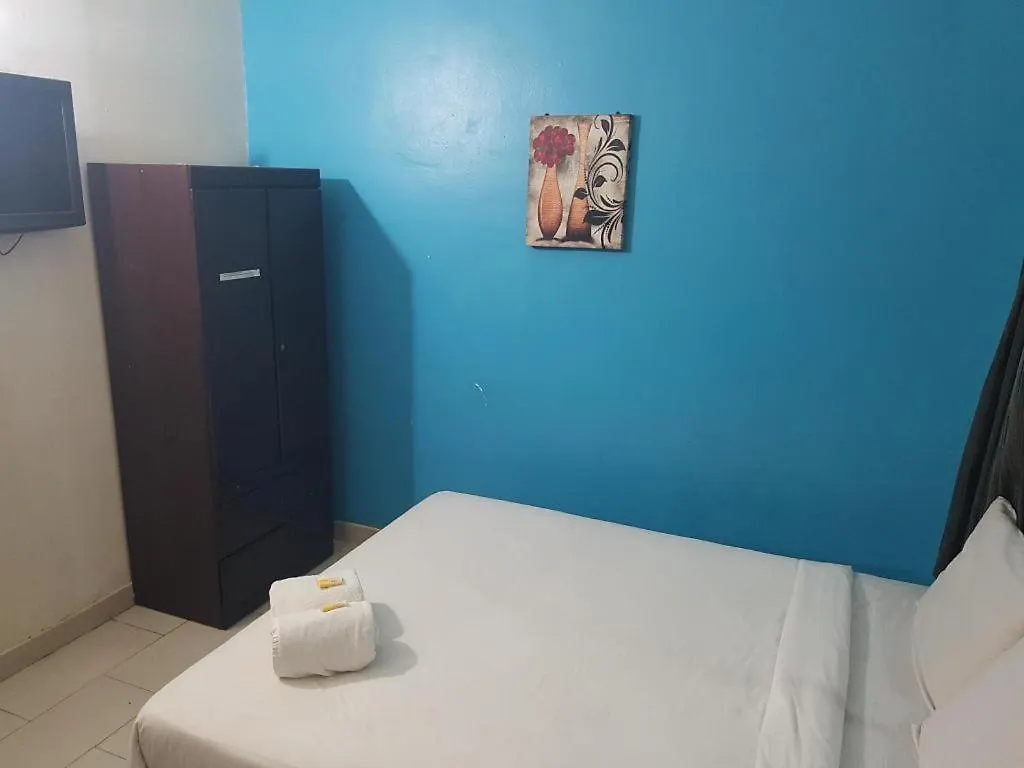 Hotel Grand Mutiara 2*, Куала-Лумпур